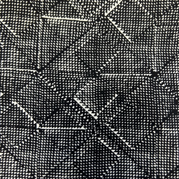 Lululemon Leggings - Size 6 - Picture 2 of 5